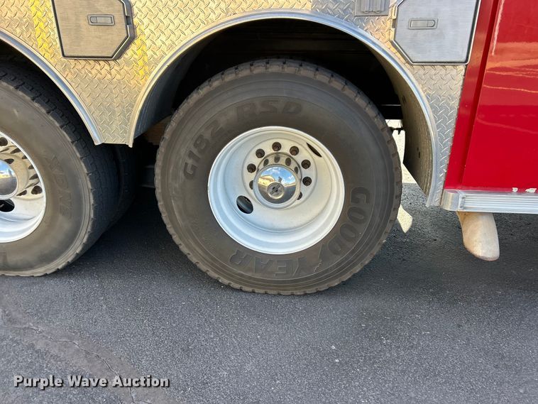 image for item FC5063 2000 American Lafrance Eagle ladder fire truck