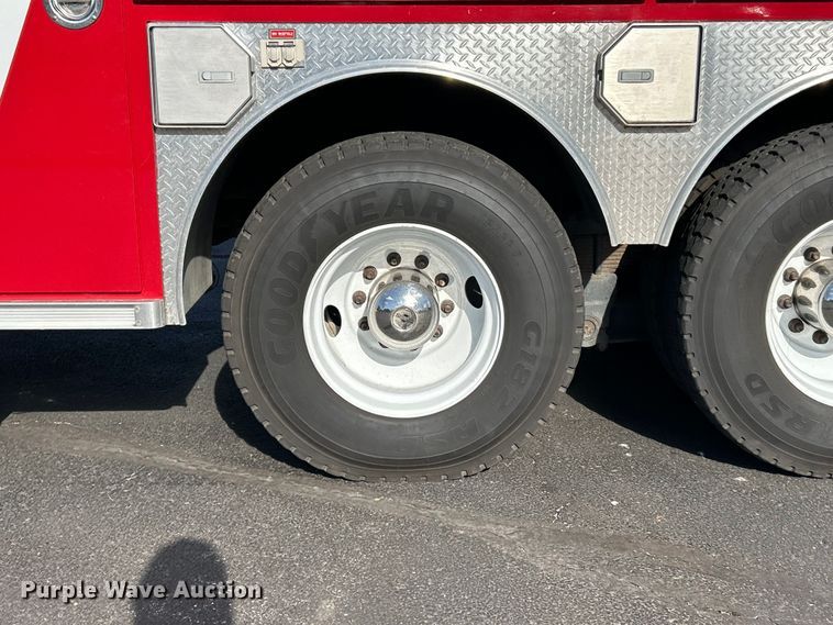 image for item FC5063 2000 American Lafrance Eagle ladder fire truck