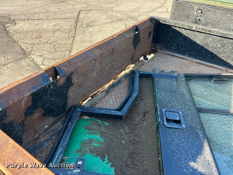 image for item FC5081 Cushman Turf-Truckster utility vehicle