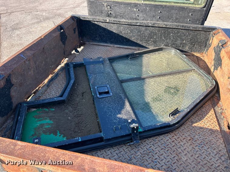 image for item FC5081 Cushman Turf-Truckster utility vehicle