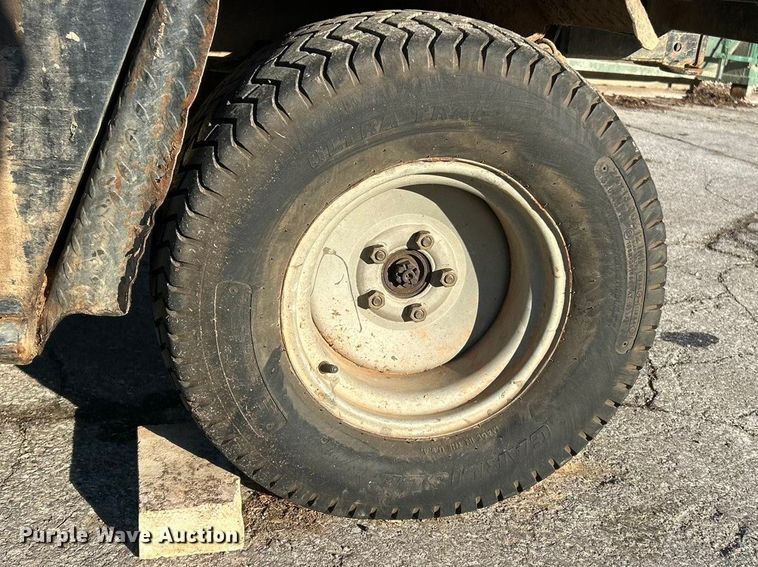 image for item FC5081 Cushman Turf-Truckster utility vehicle