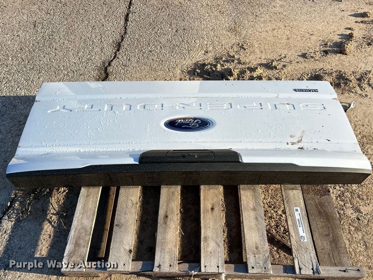 image for item FC5085 Ford pickup truck tailgate