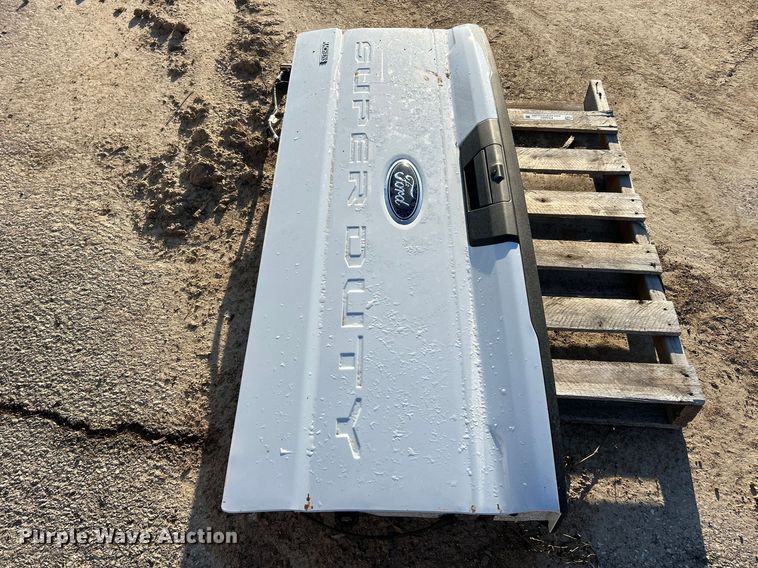 image for item FC5085 Ford pickup truck tailgate