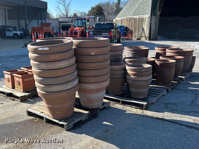 image for item FC5090 (107) plant pots