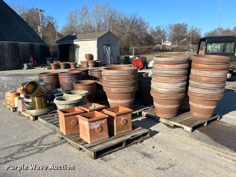 image for item FC5090 (107) plant pots