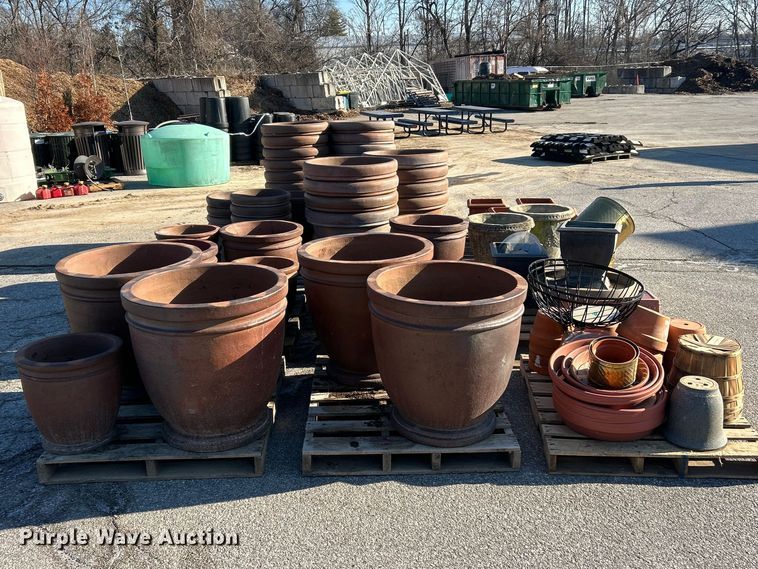 image for item FC5090 (107) plant pots