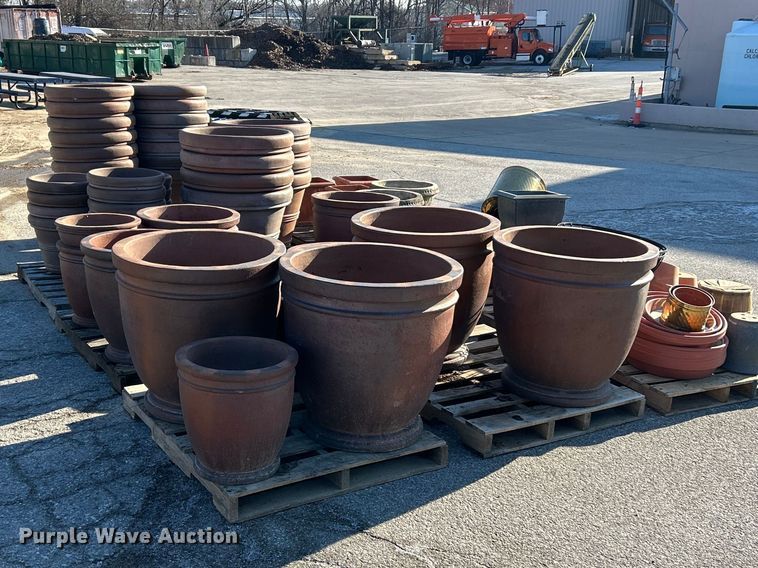 image for item FC5090 (107) plant pots