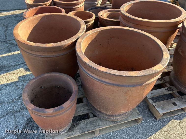 image for item FC5090 (107) plant pots