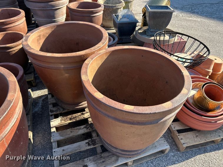 image for item FC5090 (107) plant pots