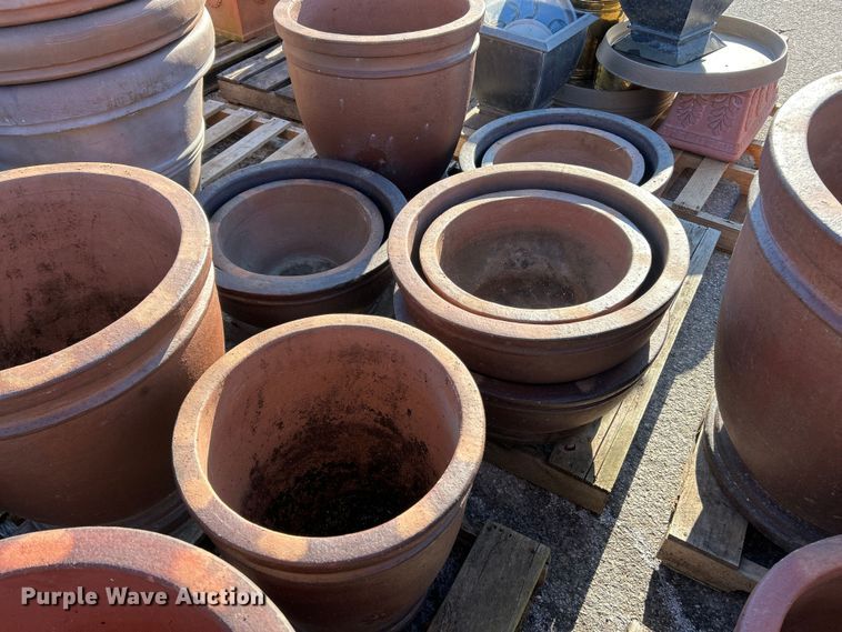 image for item FC5090 (107) plant pots