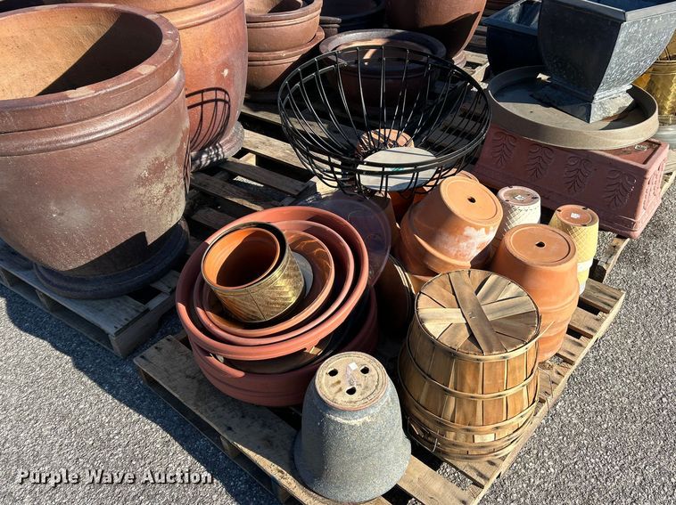 image for item FC5090 (107) plant pots