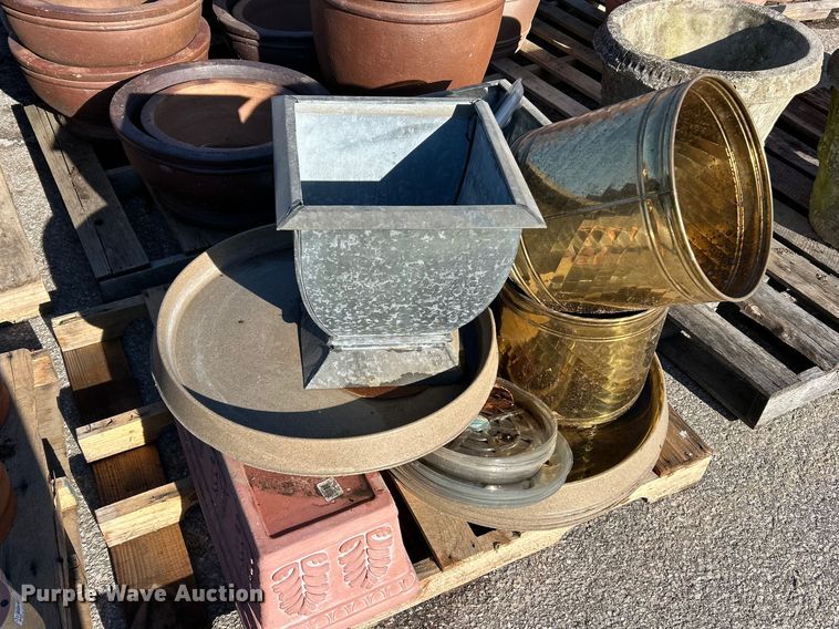 image for item FC5090 (107) plant pots