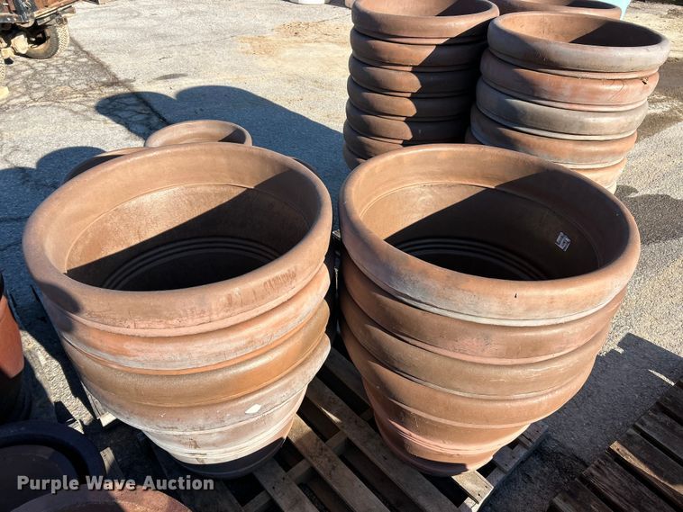 image for item FC5090 (107) plant pots