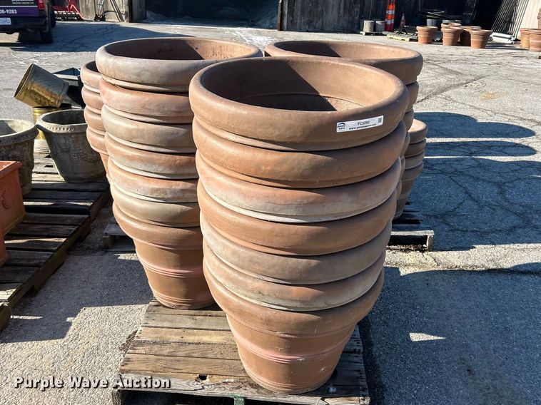 image for item FC5090 (107) plant pots