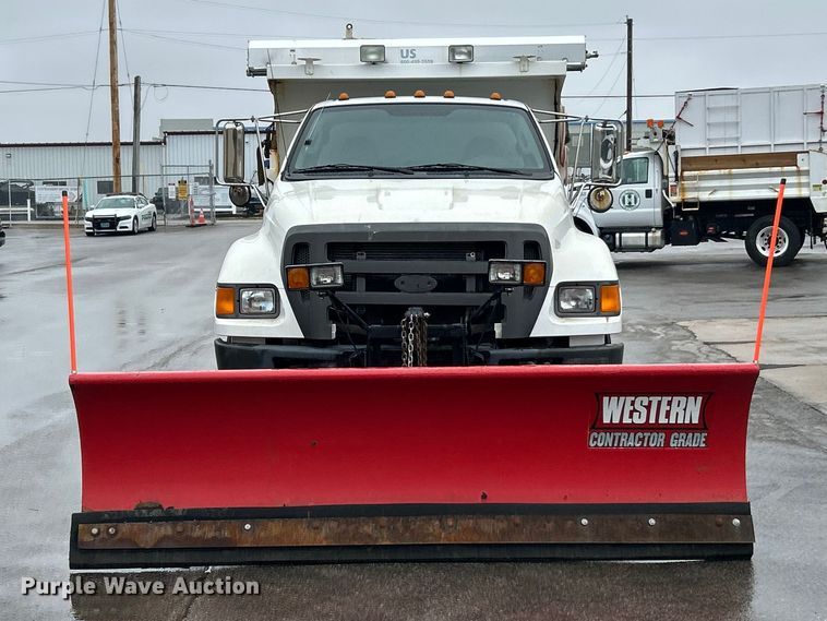 image for item FC5111 2011 Ford F650 Super Duty dump truck