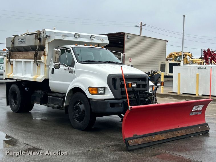 image for item FC5111 2011 Ford F650 Super Duty dump truck