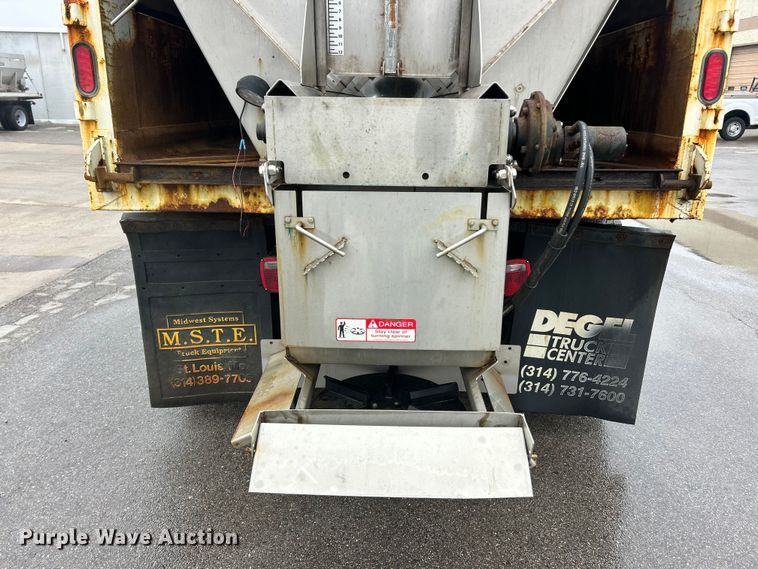 image for item FC5111 2011 Ford F650 Super Duty dump truck