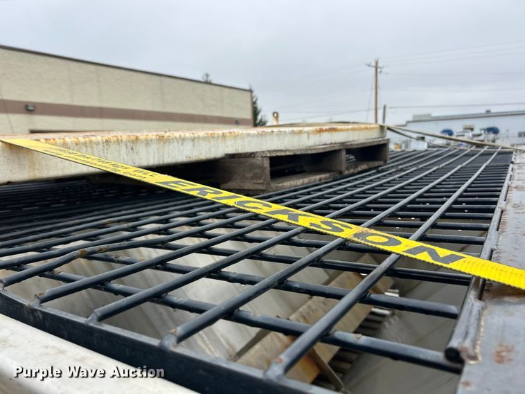 image for item FC5111 2011 Ford F650 Super Duty dump truck