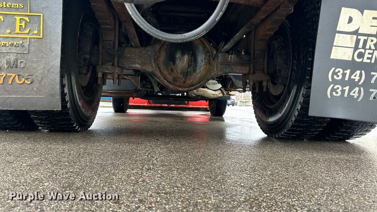 image for item FC5111 2011 Ford F650 Super Duty dump truck