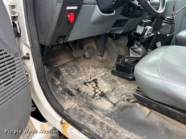 image for item FC5111 2011 Ford F650 Super Duty dump truck