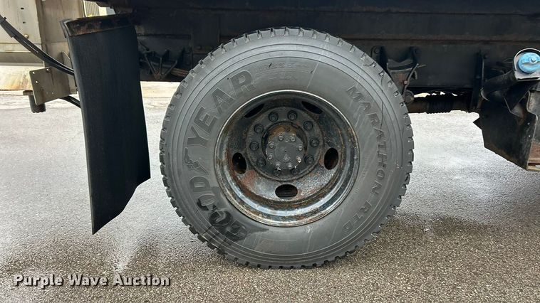 image for item FC5111 2011 Ford F650 Super Duty dump truck