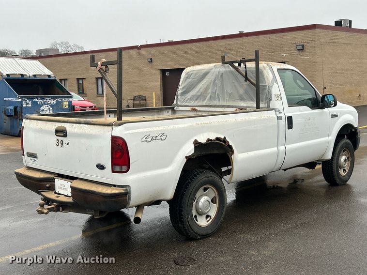 image for item FC5116 2006 Ford F250 Super Duty pickup truck