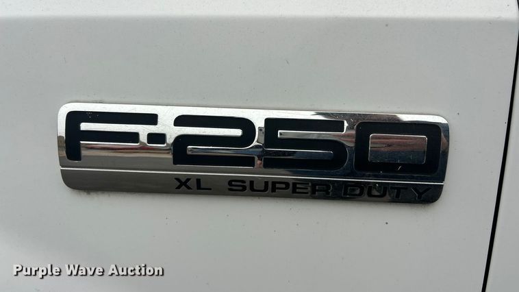 image for item FC5116 2006 Ford F250 Super Duty pickup truck