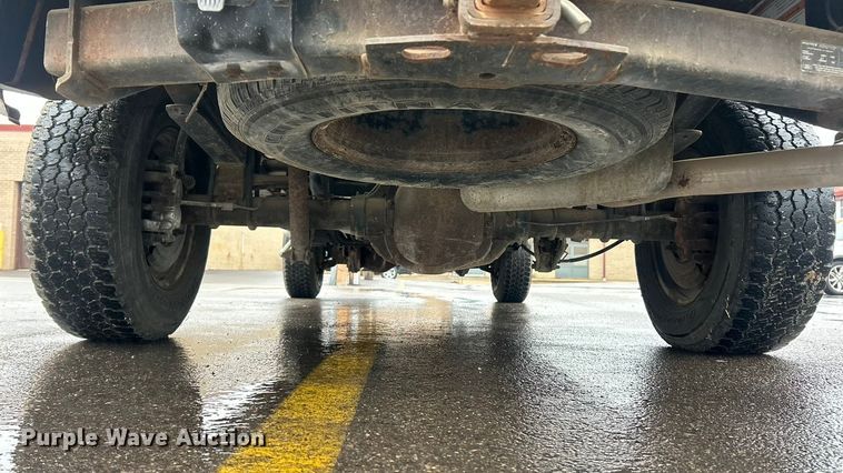 image for item FC5116 2006 Ford F250 Super Duty pickup truck