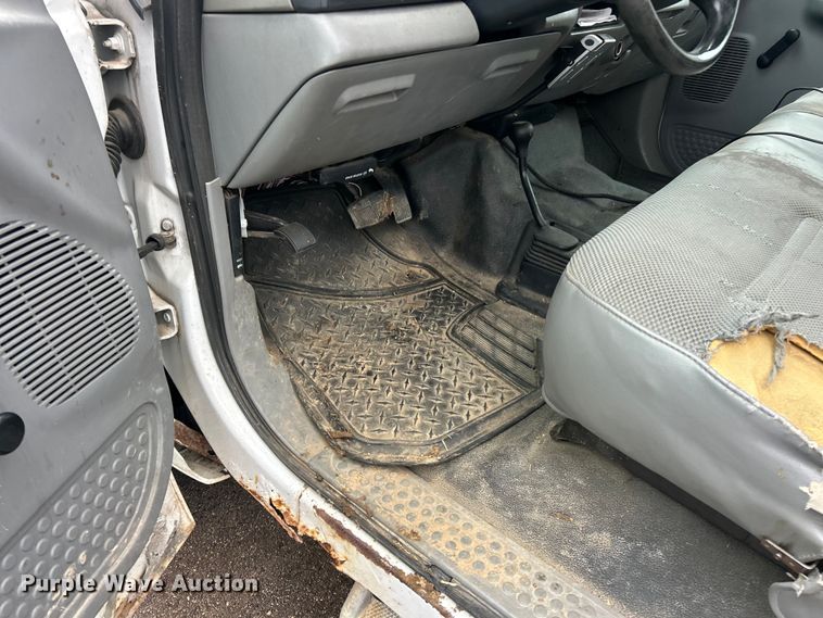 image for item FC5116 2006 Ford F250 Super Duty pickup truck