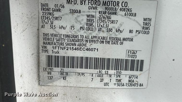 image for item FC5116 2006 Ford F250 Super Duty pickup truck