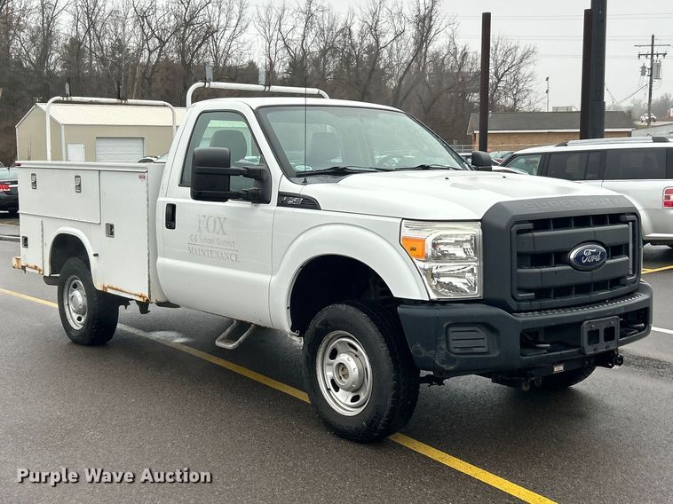 image for item FC5117 2014 Ford F250 Super Duty utility bed pickup truck
