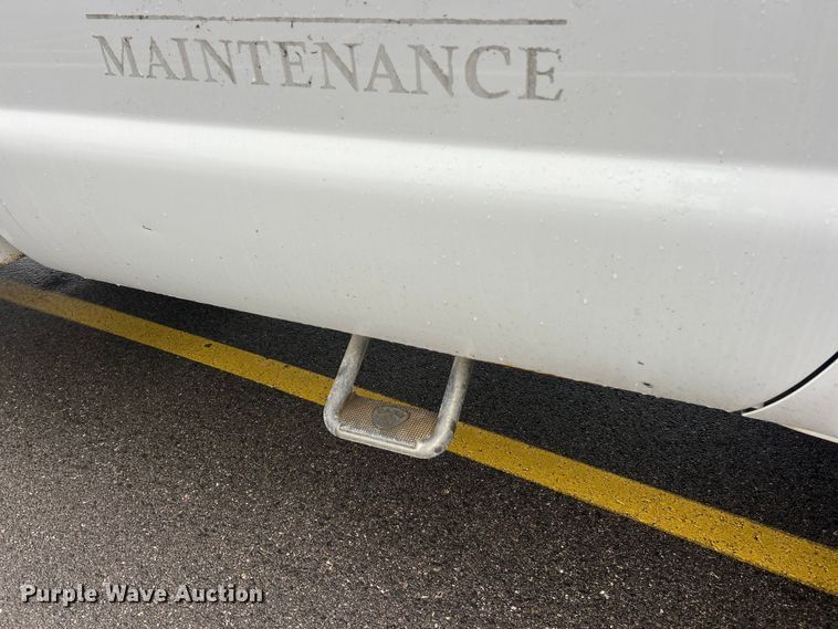 image for item FC5117 2014 Ford F250 Super Duty utility bed pickup truck