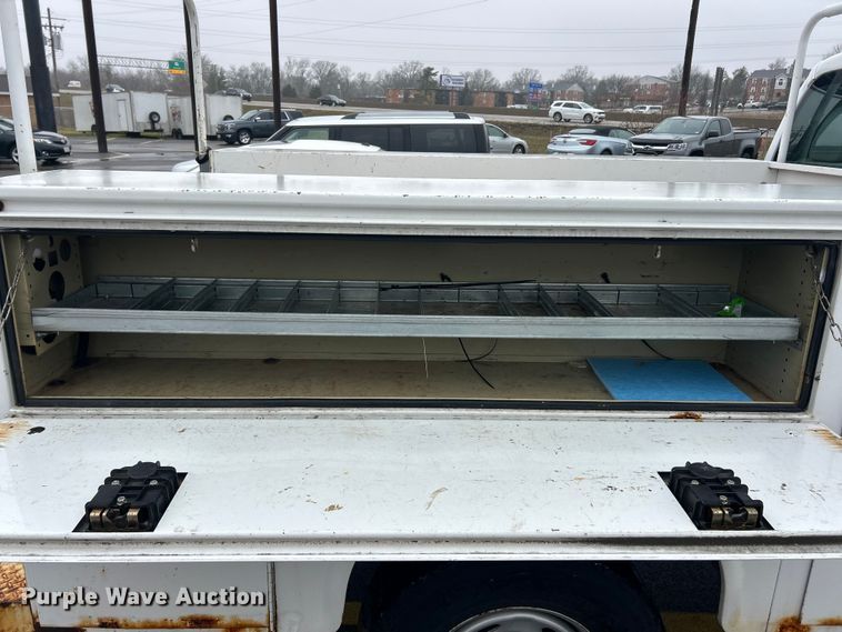 image for item FC5117 2014 Ford F250 Super Duty utility bed pickup truck