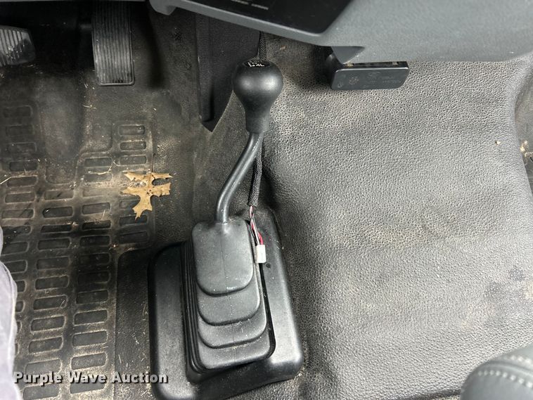 image for item FC5117 2014 Ford F250 Super Duty utility bed pickup truck