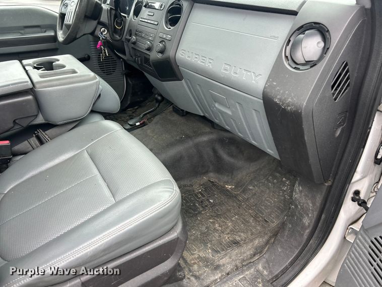 image for item FC5117 2014 Ford F250 Super Duty utility bed pickup truck