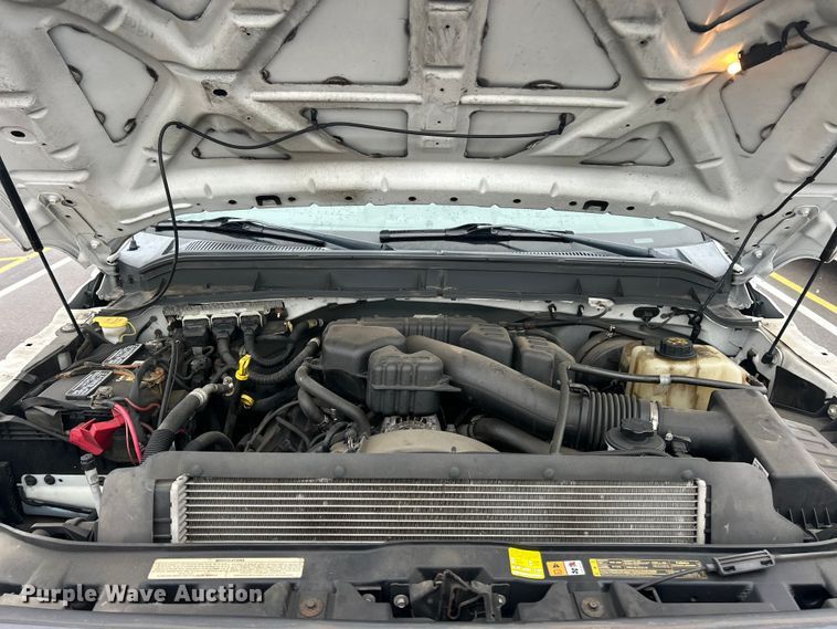 image for item FC5117 2014 Ford F250 Super Duty utility bed pickup truck