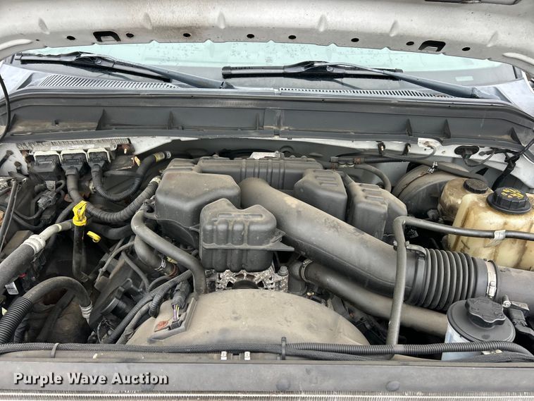 image for item FC5117 2014 Ford F250 Super Duty utility bed pickup truck