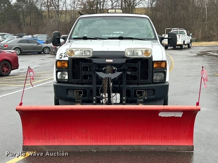 image for item FC5118 2008 Ford F250  Super Duty flatbed pickup truck