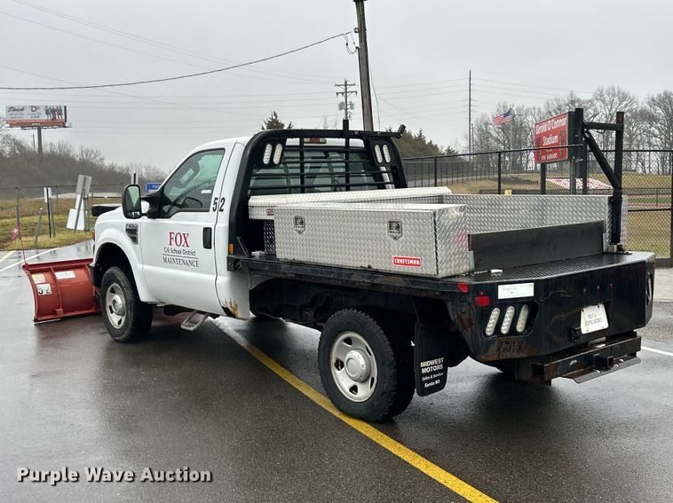 image for item FC5118 2008 Ford F250  Super Duty flatbed pickup truck