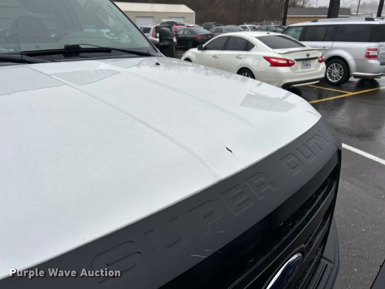 image for item FC5118 2008 Ford F250  Super Duty flatbed pickup truck