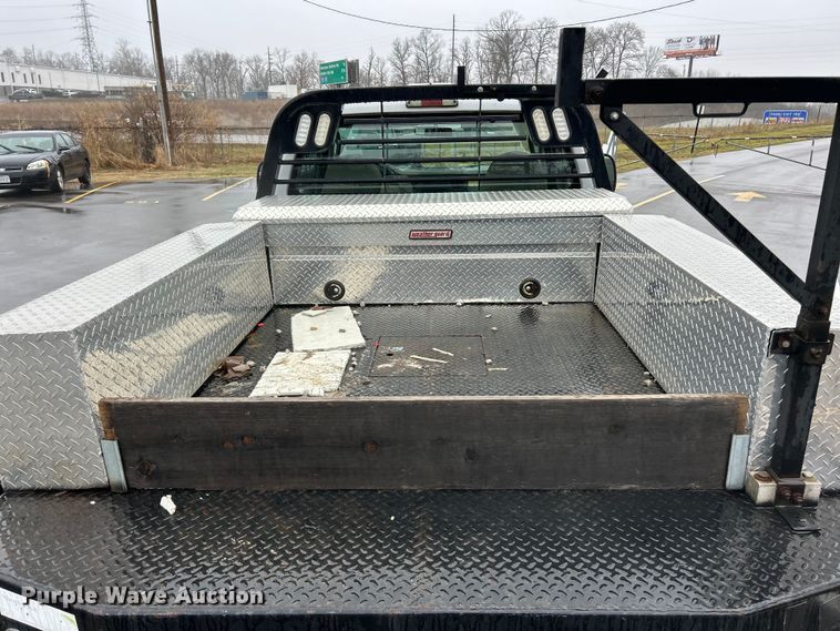 image for item FC5118 2008 Ford F250  Super Duty flatbed pickup truck