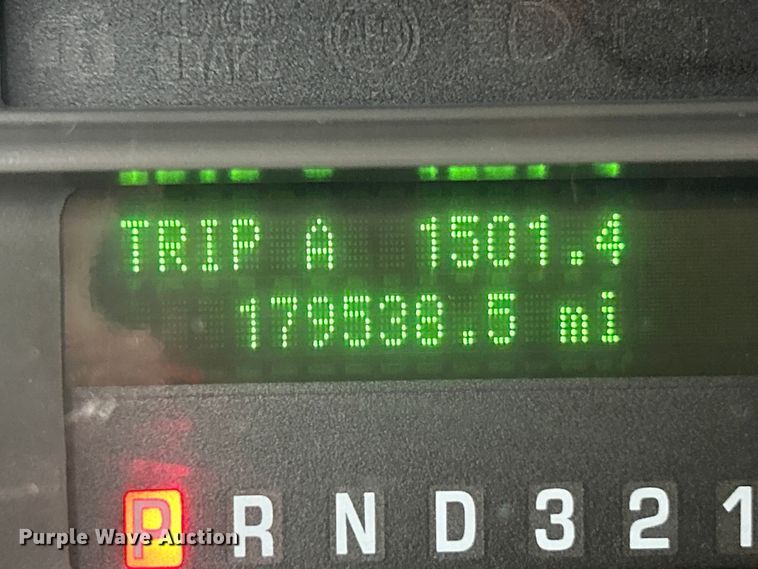 image for item FC5118 2008 Ford F250  Super Duty flatbed pickup truck