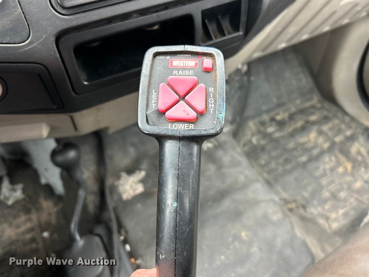 image for item FC5118 2008 Ford F250  Super Duty flatbed pickup truck