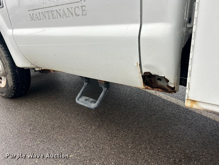 image for item FC5119 2008 Ford F250 Super Duty utility bed pickup truck