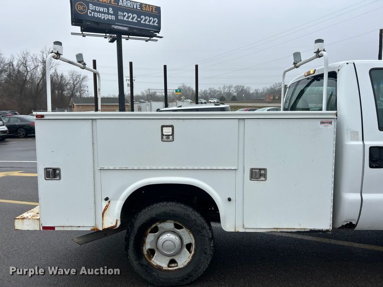 image for item FC5119 2008 Ford F250 Super Duty utility bed pickup truck