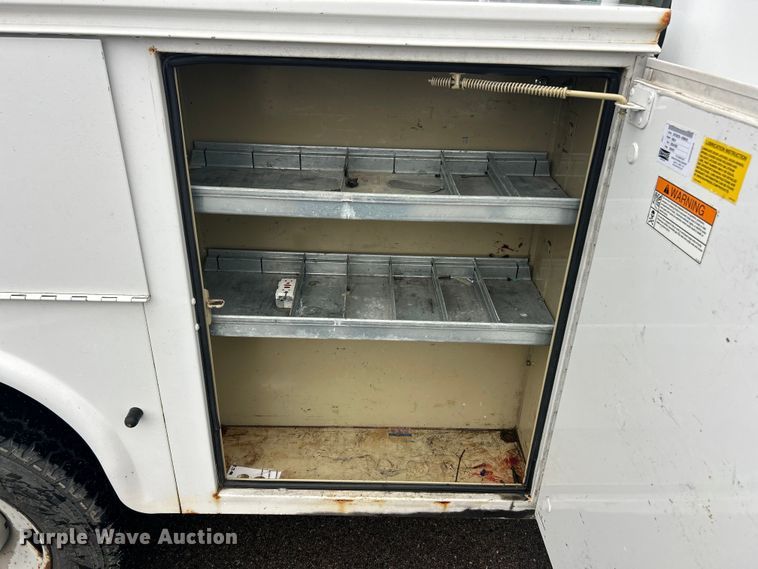 image for item FC5119 2008 Ford F250 Super Duty utility bed pickup truck