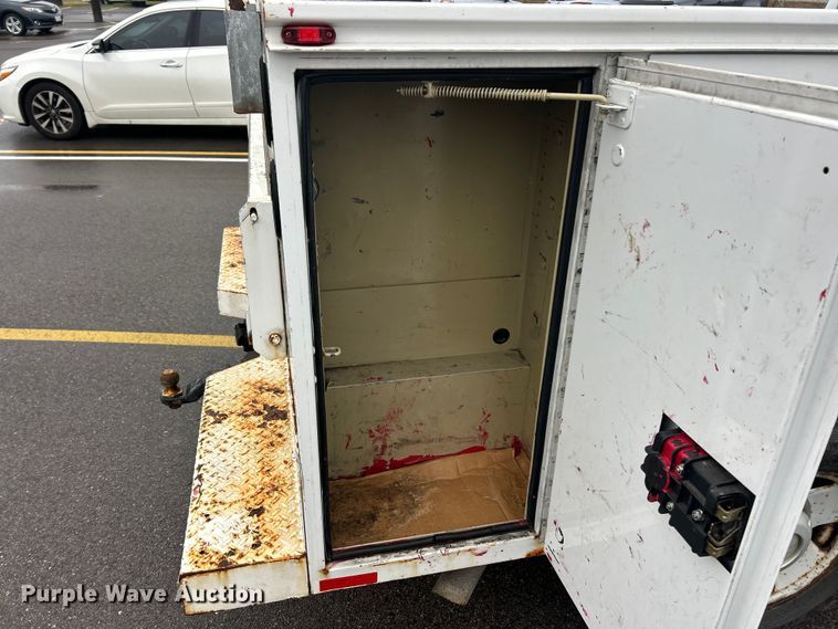 image for item FC5119 2008 Ford F250 Super Duty utility bed pickup truck