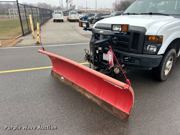 image for item FC5119 2008 Ford F250 Super Duty utility bed pickup truck