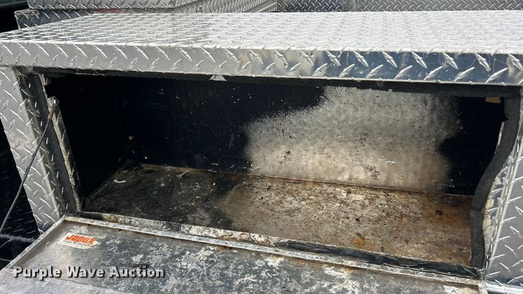 image for item FC5120 2006 Ford F250 Super Duty flatbed pickup truck