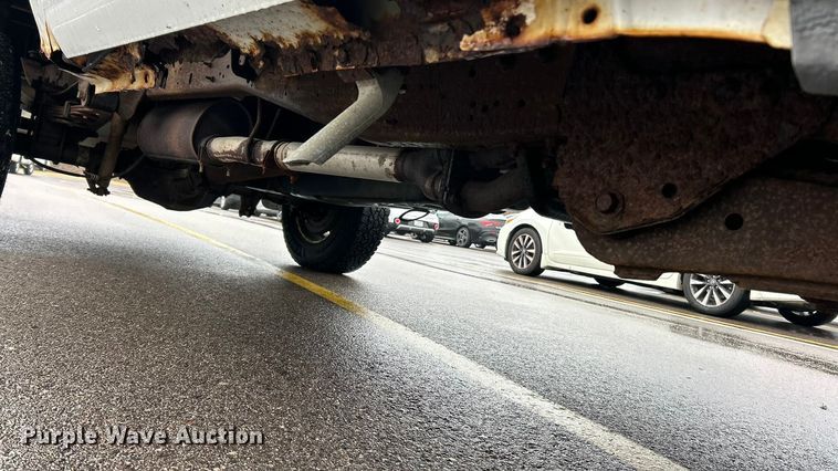 image for item FC5120 2006 Ford F250 Super Duty flatbed pickup truck